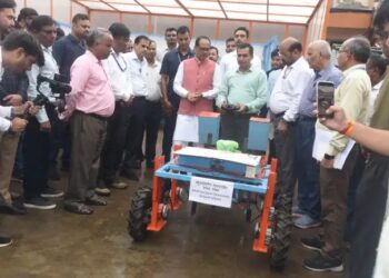 केंद्रीय कृषि मंत्री ने भोपाल स्थित आईसीएआर-केंद्रीय कृषि अभियांत्रिकी संस्थान का दौरा किया