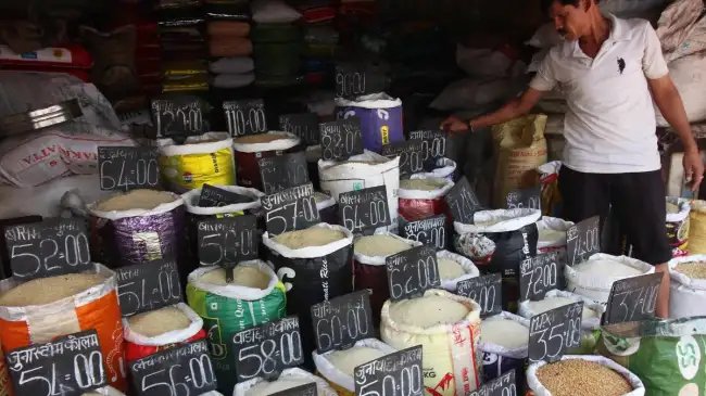 दिवाली से पहले महंगाई से राहत! दाल, चना, मूंग की कम दामों में बिक्री शुरु