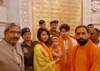 बेटी और पति निक के साथ होली से पहले राम लला के दर्शन करने पहुंची प्रियंका चौपड़ा