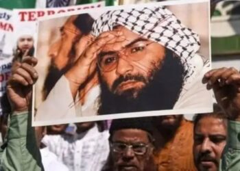 भारत की एयरस्ट्राइक में उजड़ा आतंकी मसूद अजहर का परिवार, 10 की मौत, 4 गुर्गे भी ढेर