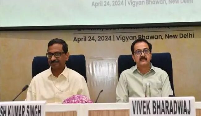 नई दिल्ली में राष्ट्रीय पंचायती राज दिवस पर राष्ट्रीय संगोष्ठी का उद्घाटन किया