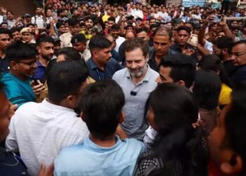 राहुल गांधी ने फिर साधा पीएम मोदी पर निशाना, कहा- शहंशाह जमीनी हकीकत…’