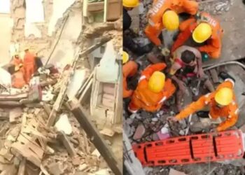वाराणसी में बड़ा हादसा, भरभराकर गिरे 70 साल पुराने दो मकान, कई लोग दबे
