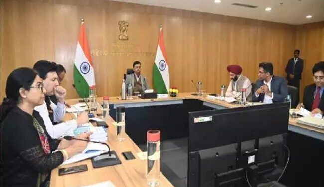 उर्जा मंत्री ने हाइड्रोजन मिशन के अंतर्गत उद्योग जगत के प्रतिनिधियों के साथ बैठक की