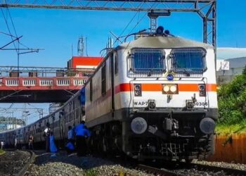 18वीं लोकसभा में पास हुआ रेल का सबसे बड़ा बजट, विकास की राह पर दौड़ेगी Indian Railway