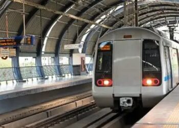 त्योहारी सीजन में मेट्रो लगाएगी 60 अतिरिक्त फेरे, यात्रियों को राहत!