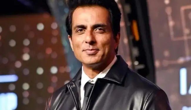 बॉलीवुड अभिनेता सोनू सूद पर क्यों लगा 10 लाख की धोखाधड़ी का आरोप, जानें क्या है मामला