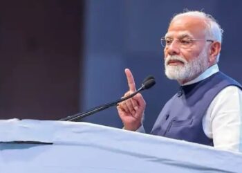 “अहमदाबाद विमान हादसा: 265 लोगों की मौत, PM मोदी ने अस्पताल पहुंचकर घायलों को दिलासा दिया”