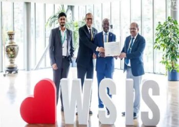 सी-डॉट जिनेवा में चैंपियन पुरुस्कार से सम्मानित किया गया