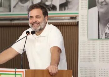 भोपाल: BJP पर बोले Rahul Gandhi, जरा- सा दबाव पड़ता है, तो ये लोग सरेंडर कर देते हैं…’