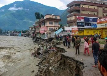 अलकनंदा का बढ़ता जलस्तर बना चिंता का कारण, तप्त कुंड तक पहुंचा बहाव