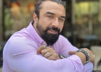 एजाज खान पर रेप का गंभीर आरोप, बॉम्बे हाई कोर्ट में अग्रिम जमानत की मांग