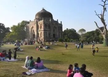 दिल्ली के AQI में आया सुधार, 161 पहुंचा आंकड़ा, जानें डिटेल!