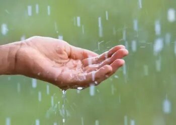 राजधानी में बारिश का अलर्ट, IMD ने दी जानकारी, UP के गावों में बाढ़ की समस्या