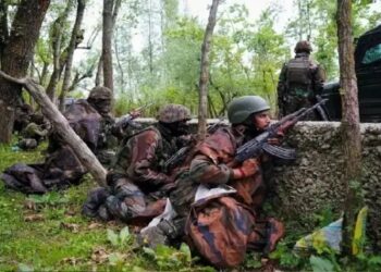 जम्मू के कुपवाड़ा में सेना का बड़ा सर्च ऑपरेशन, घात लगाए आतंकियों की कोशिश को किया नाकाम