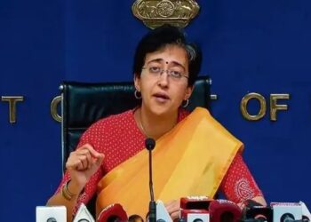 दिल्ली चुनाव: नामांकन से पहले किसने कराई CM आतिशी पर FIR, जानें क्या है पूरा मामला