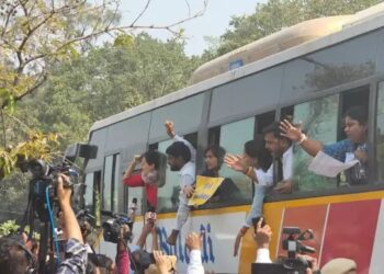 AAP समर्थकों का हल्ला बोल, PM आवास का करेंगे घेराव, कई मेट्रो स्टेशन रहेंगे बंद