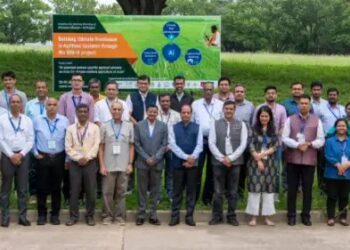 आईसीआरआईएसएटी और उसके सहयोगियों ने किसानों की सहनशीलता बढ़ाने के लिए एआई-संचालित जलवायु सलाहकार पहल शुरू की