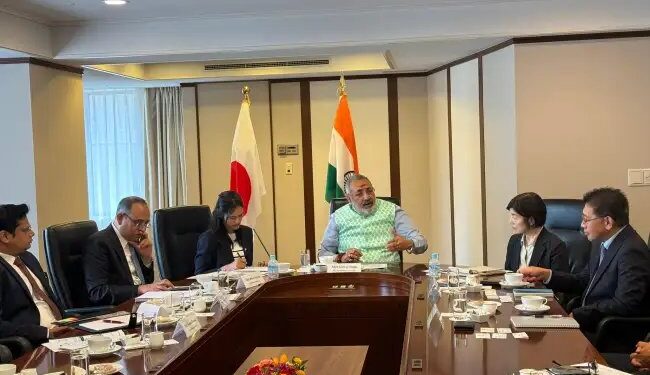 भारतीय वस्त्र क्षेत्र में निवेश को लेकर जापानी कंपनियों ने दिखाई रुचि, Daiso करेगी भारत में 200 स्टोर शुरू