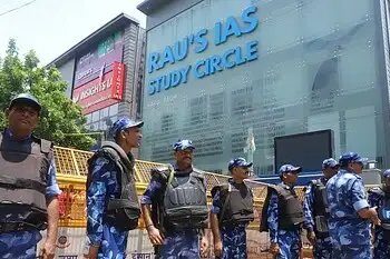 ओल्ड राजेंद्र नगर में बढ़ा छात्रों का प्रदर्शन, दिल्ली पुलिस ने बढ़ाई सुरक्षा