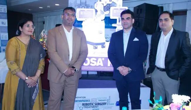अभिनेता अरबाज खान द्वारा रोसा सर्जिकल रोबोट सिस्टम का अनावरण