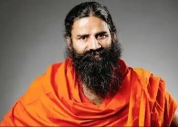 बाबा रामदेव और आचार्य बालकृष्ण को दिल्ली हाईकोर्ट से एक ओर बड़ा झटका