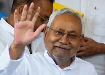 नीतीश कुमार के वायरल वीडियो पर मचा बवाल, 8 मिनट के लिए स्थगित हुई विधानसभा