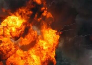 MP: हरदा में पटाखा फैक्ट्री में आग लगने से 6 लोगों की मौत, 59 लोग झुलसे