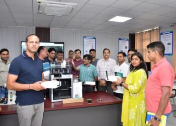 भारतीय सेना के जवानों ने कृषि तकनीक नवाचार केंद्र का किया भ्रमण, एग्रीटेक इनोवेशन हब में उन्नत तकनीकों से रूबरू हुए सैनिक