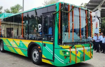 दिल्ली में दौड़ेंगी मोहल्ला बसें, 1 घंटे की चार्जिंग में चलेगी 200 किमि, जानें डिटेल!