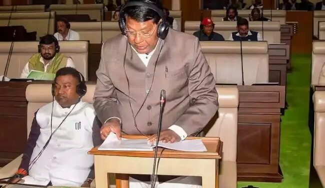 झारखंड सरकार का किसानों को तोहफा, 2 लाख रुपये तक का लोन होगा माफ