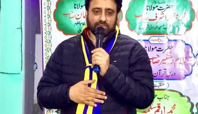 दिल्ली से लेकर राजस्थान तक अमानतुल्लाह खान की तलाश में पुलिस, कई जगहों पर डाली रेड