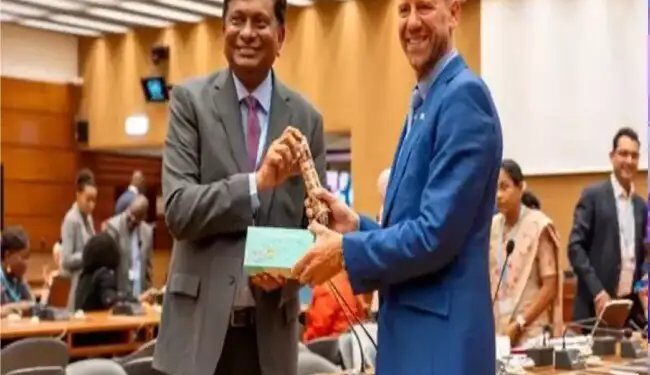 केंद्रीय स्वास्थ्य सचिव ने जिनेवा में गूगल के मुख्य स्वास्थ्य अधिकारी से मुलाकात की