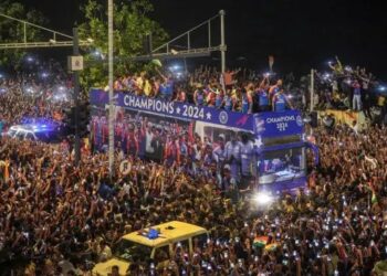 मुंबई में टीम इंडिया का शानदार स्वागत, BCCI ने दिया बड़ा इनाम