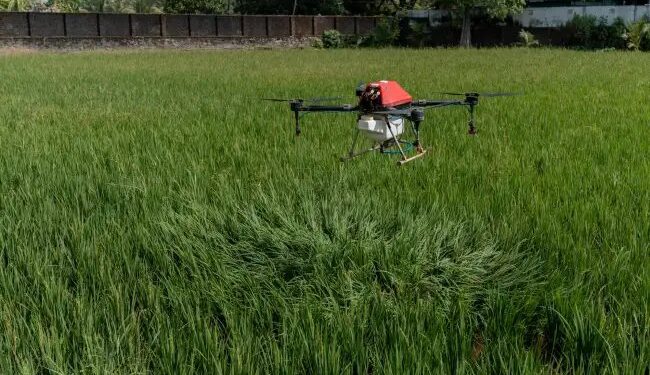 कृषि क्षेत्र में एआई और ड्रोन तकनीक से क्रांति: किसानों और महिला समूहों को मिल रहा सीधा लाभ