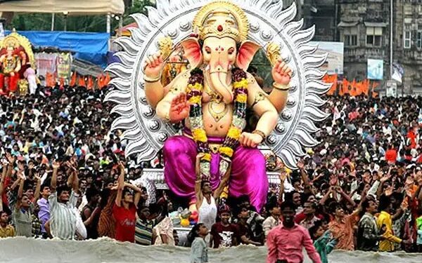 गणेशोत्सव के लिए मुंबई पुलिस ने किए खास इंतजाम, ड्रोन की नजर में पूरा शहर