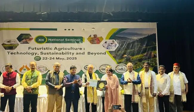 मेघालय में आयोजित राष्ट्रीय संगोष्ठी में डॉ. लखविंदर कौर और उनके साथियों को सम्मानित किया गया