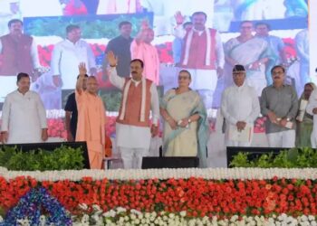 काकोरी ट्रेन एक्शन शताब्दी समारोह का समापन: सीएम योगी ने स्वदेशी और राष्ट्रभक्ति का दिया संदेश