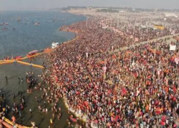 सोशल मीडिया पर छाया प्रयागराज का माघ मेला, व्यवस्था देख हैरान हुए विदेशी श्रद्धालु