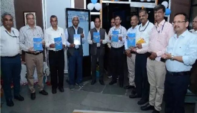 भाकृअनुप के महानिदेशक डॉ. हिमांशु पाठक द्वारा एनबीएफजीआर का दौरा किया