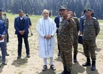 पाकिस्तान के खिलाफ सख्त एक्शन, अमित शाह ने दिए सभी CM को आदेश