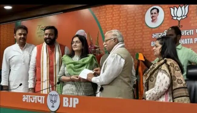 किरण चौधरी और उनकी बेटी श्रुति चौधरी ने कांग्रेस छोड़ थामा भाजपा का दामन