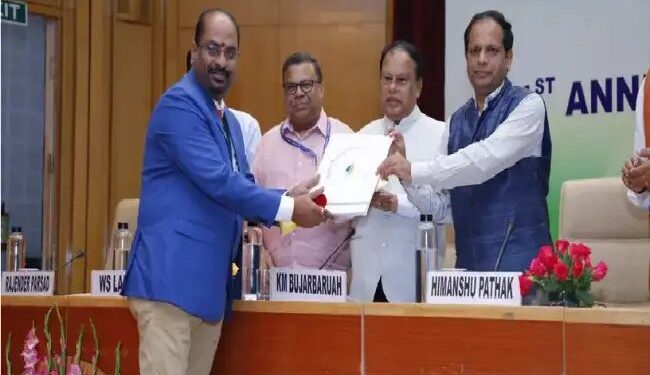 सीटीआरआई निदेशक डॉ. मगंती शेषु माधव को प्रतिष्ठित से सम्मानित किया गया