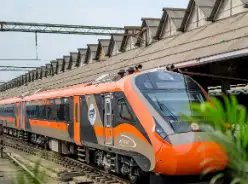 दिवाली पर नहीं होगी टिकट की झंझट, भारतीय रेलवे चलाई ये 17 ट्रेनें!