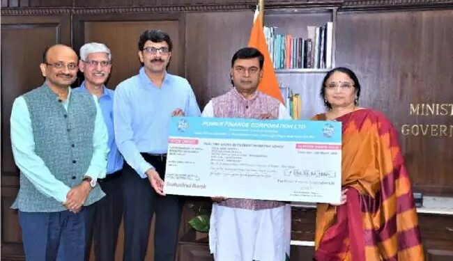 पीएफसी ने भारत सरकार को 2,033 करोड़ रुपये के अंतरिम लाभांश का भुगतान किया