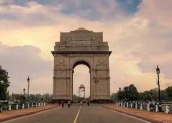 देशभर में मौसमी बदलाव जारी… कहीं बारिश तो कहीं बर्फाबीर, जानें क्या है अपडेट?