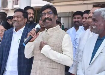 झारखंड की राजनीति में हलचल तेज, जेल गए हेमंत सोरेन तो कौन संभालेगा CM पद