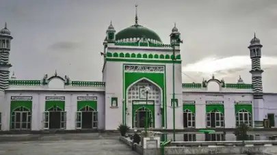 संभल हिंसा पर सुप्रीम कोर्ट का अहम निर्देश, निचली अदालत ने ले कोई फैसाल