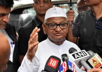 केजरीवाल की गिरफ्तारी पर पहली बार बोले अन्ना हजारे, कहा- जनता का विश्वास तोड़ा गया