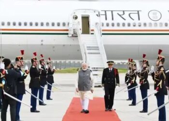 सिंगापुर के तीन दिवसीय दौरे पर PM MODI, हो सकती है ये अहम डील